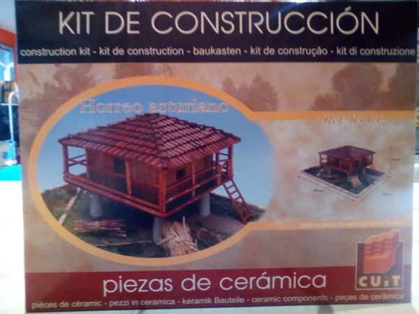 maqueta de construcción horreo asturiano