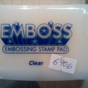 Medio transparente para embossing